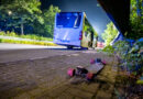 Skateboard-Fahrer unter Bus eingeklemmt