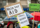 Demonstranten trotzen Rechtsruck und Regen